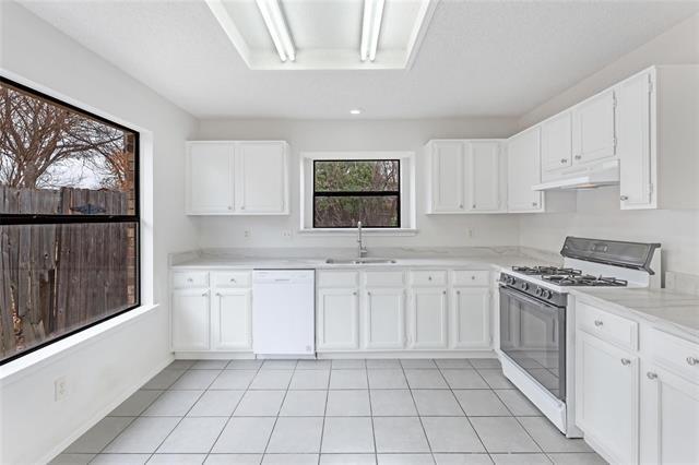 Building Photo - 6549 Meadowlark Ln E