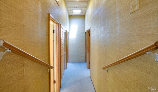 Building Photo - 3 Oak Grove Way