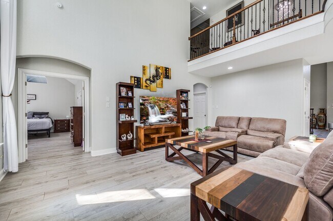 Building Photo - 4 Bedroom/3 Bathroom  Aviara Subdivision
