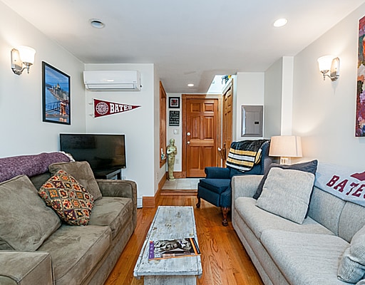 Building Photo - 41 Charles St