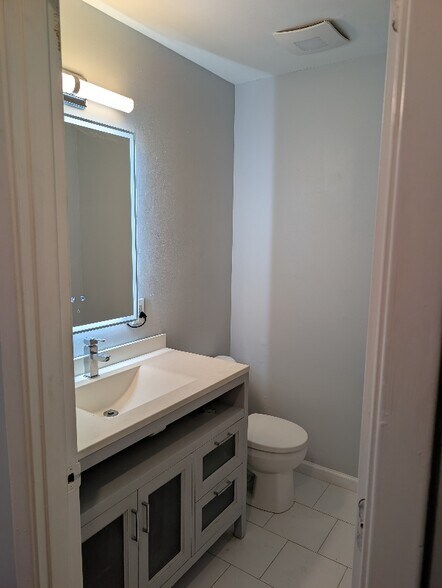 Building Photo - 2235 Union Rd SW