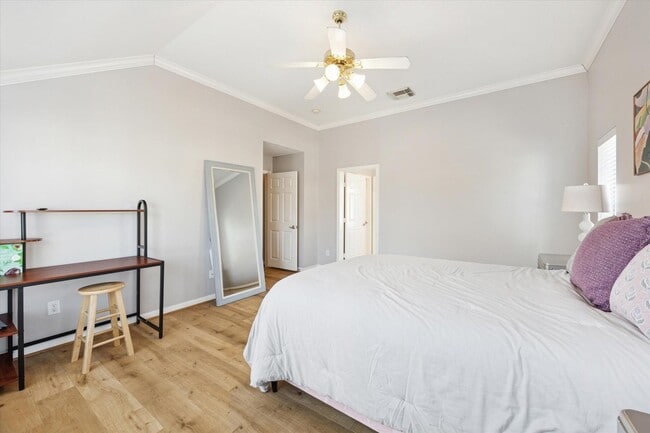 Building Photo - 4113 Blossom St