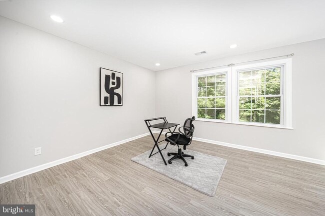 Building Photo - 2800 Upshur St