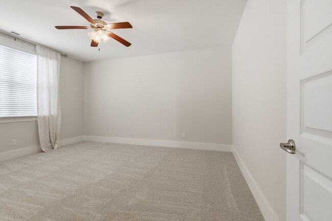 Building Photo - 1926A Castleman Dr