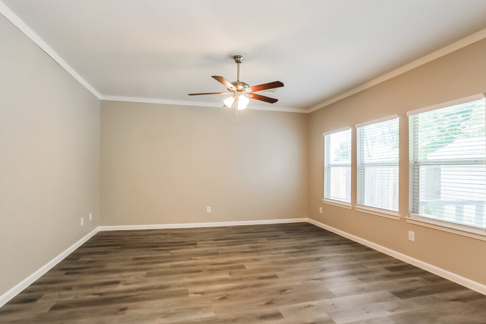 Building Photo - 16906 N Lighthouse Dr