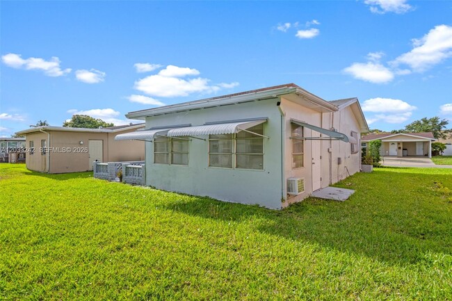 Building Photo - 7505 NW 58th St