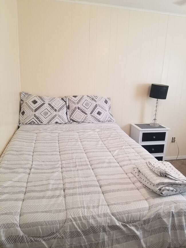 Room #1 - 1112 Central St