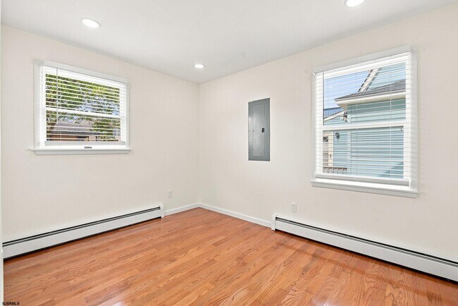 Building Photo - 526 Lafayette Blvd