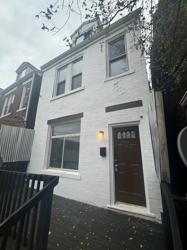 Primary Photo - 5415 Second Ave