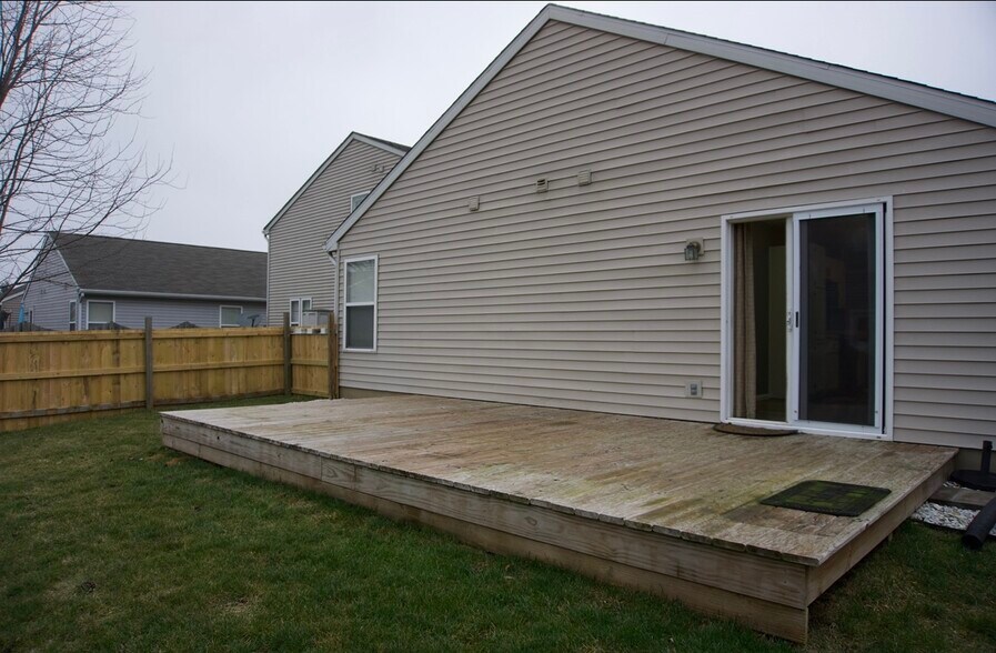 Building Photo - 246 Compton Pl