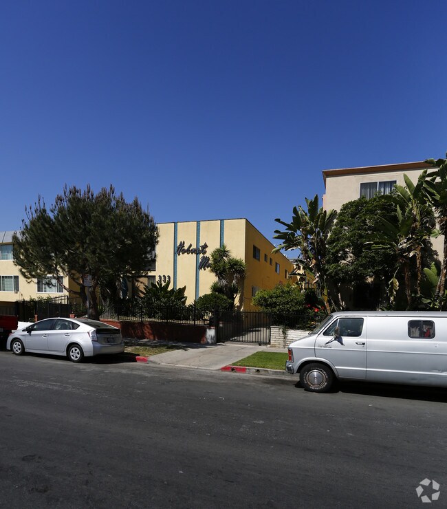 Primary Photo - Hobart Manor