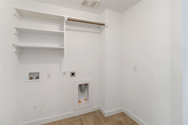 Building Photo - 7407 Grenadine Bloom Bnd