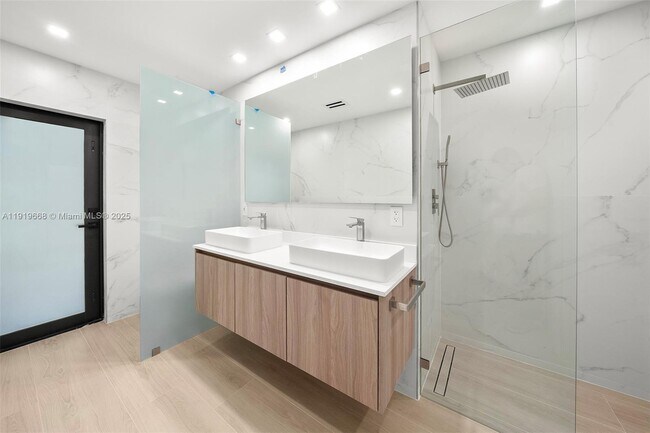 Building Photo - 7291 SW 129th St