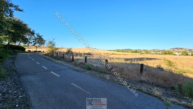 Building Photo - 1529 Borrasca Dr