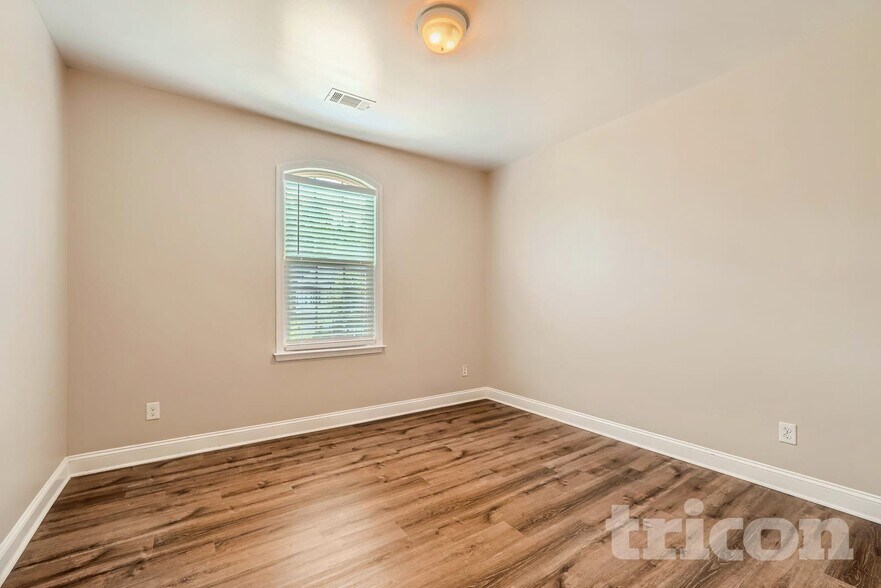 Building Photo - 13720 Laughing Gull Dr