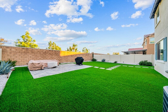 Building Photo - 29963 Blueridge Ct