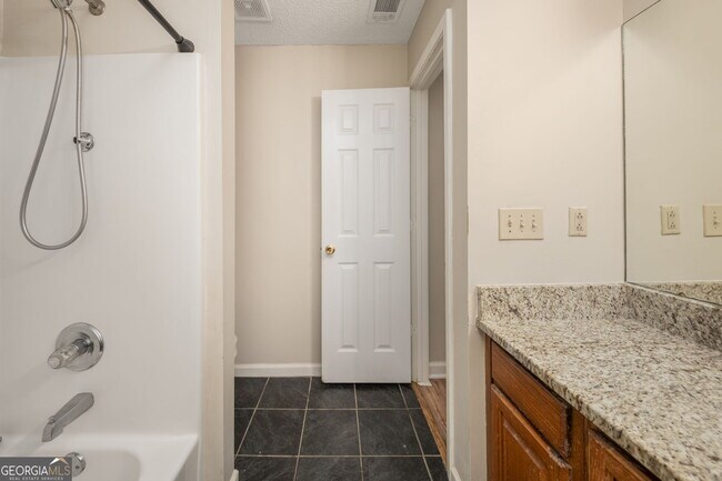 Building Photo - 536 Loblolly Ln