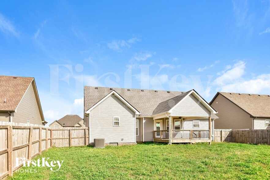 Building Photo - 1045 Rushmore Rd
