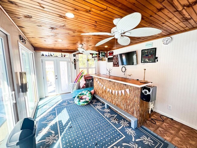 Building Photo - 3502 Old Jones Rd