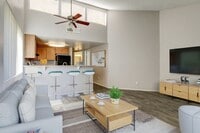 Building Photo - Las Brisas