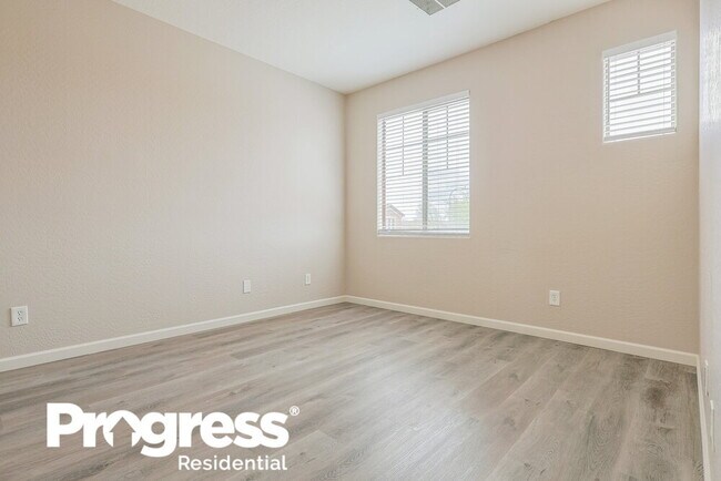 Building Photo - 7206 W Alta Vista Rd