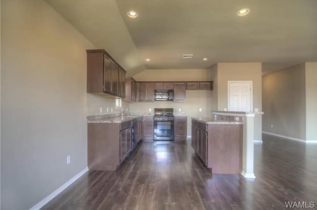Building Photo - Stylish 4BR/2BA Home with Garage & Privacy Fence