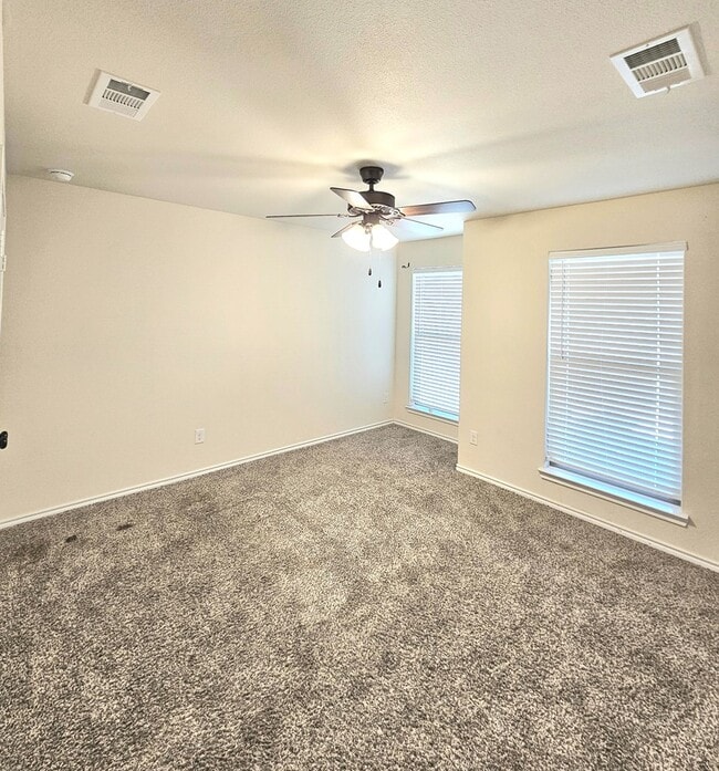 Building Photo - 1804 Rattler Ln