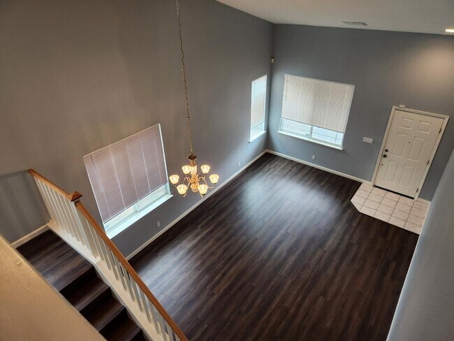 Building Photo - 8205 Grisham Way