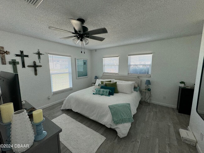 Building Photo - 12 Ocean Crest Dr