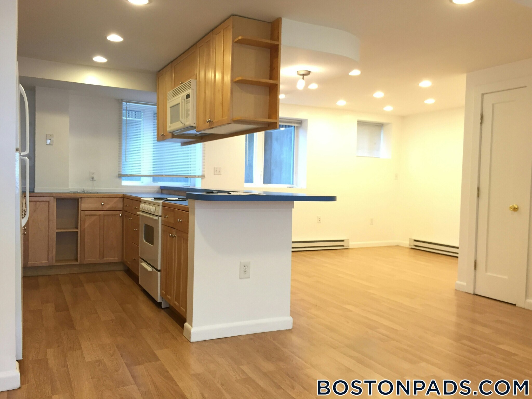 Building Photo - 43 May St