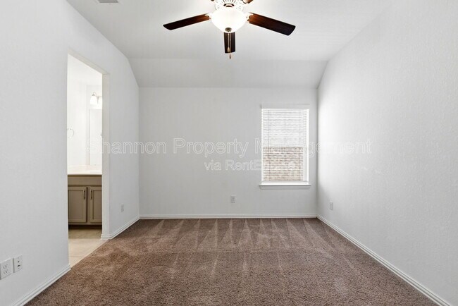 Building Photo - 1618 Rosedale Dr