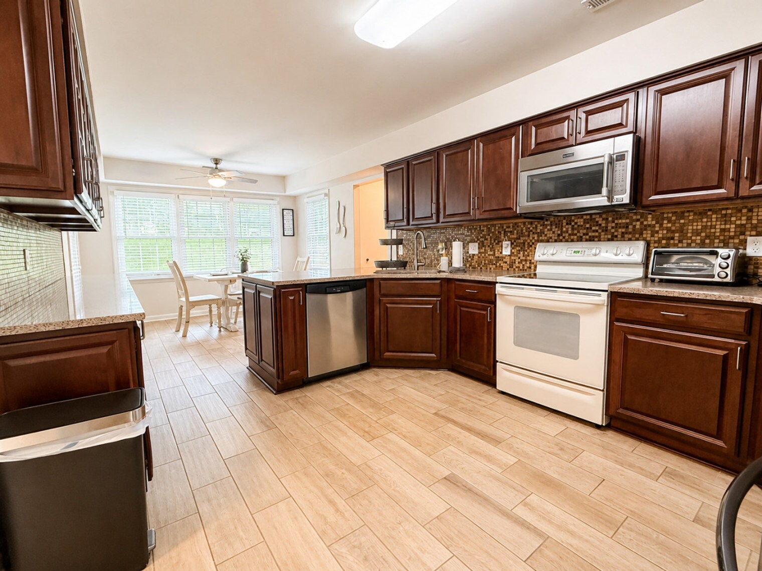 Building Photo - 10300 Rougemont Ln