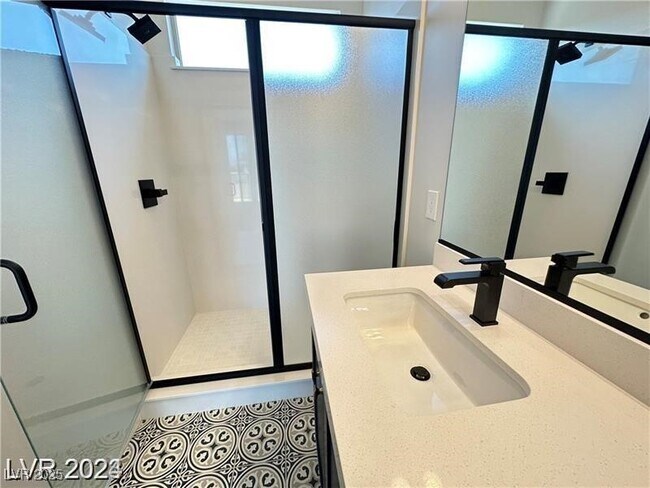 Building Photo - 11611 Earth Stone Ave