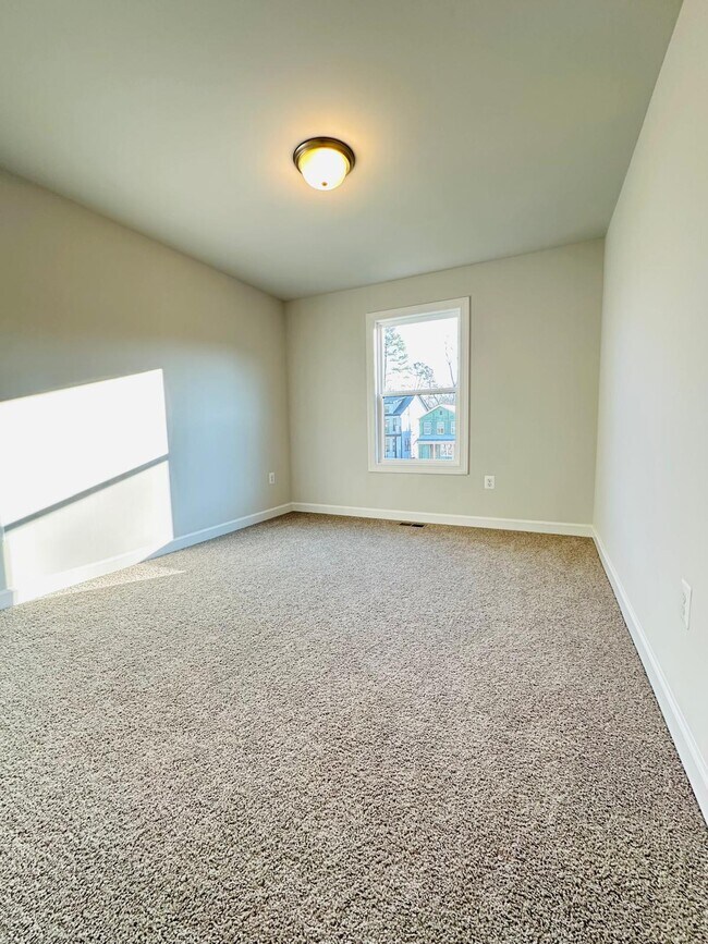 Building Photo - 3223 Horizon Rd