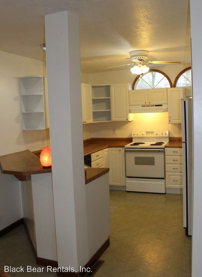 Building Photo - 3 br, 2 bath House - 29 Wentworth Ave