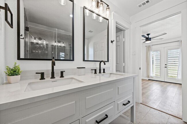 Building Photo - 13200 Elysian Fields Cove