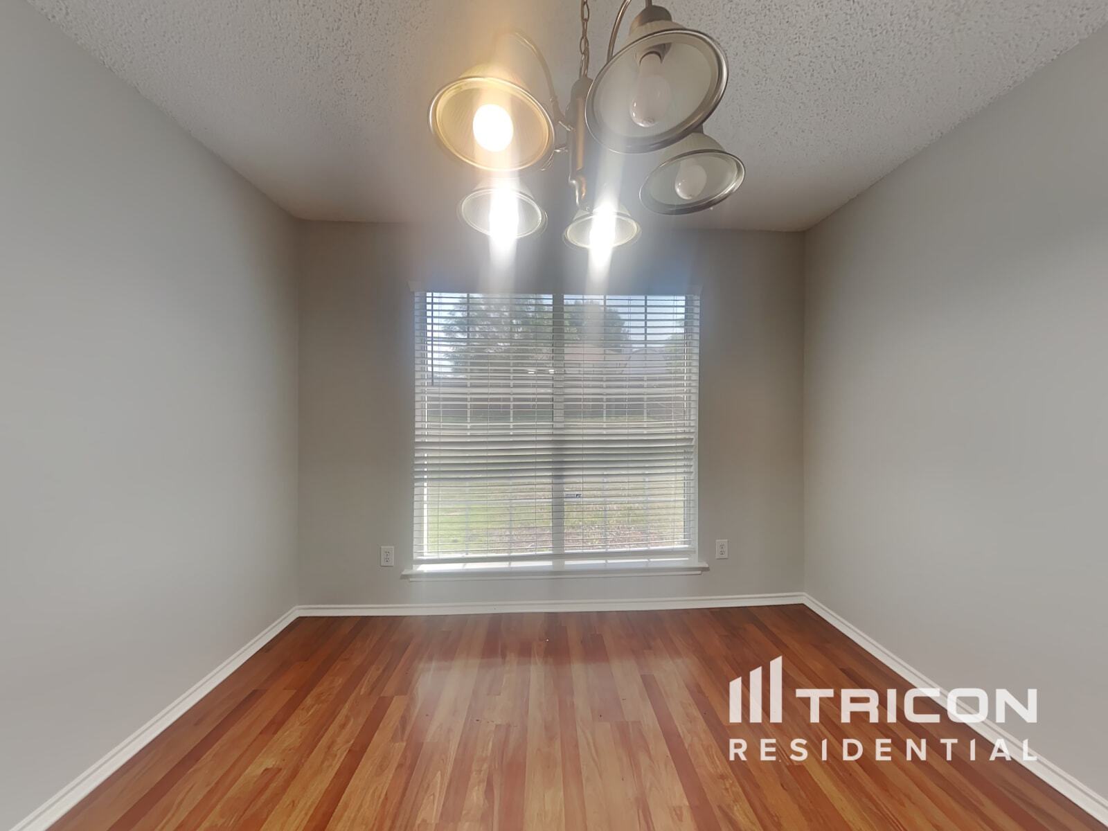 Building Photo - 2817 Laurel Hill Dr