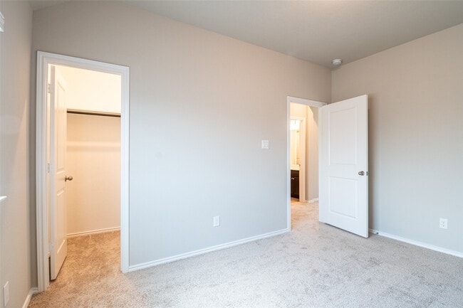 Building Photo - 12502 Llano Estacado Dr