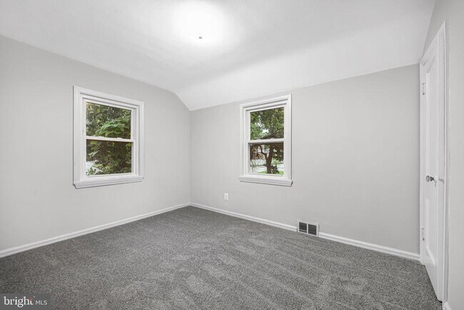 Building Photo - 9035 49th Pl
