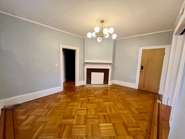 Building Photo - 300 Benefit St