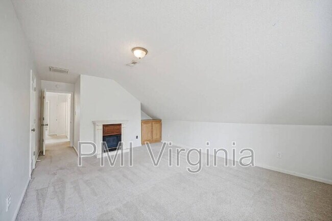 Building Photo - 1213 Ruxton Ct
