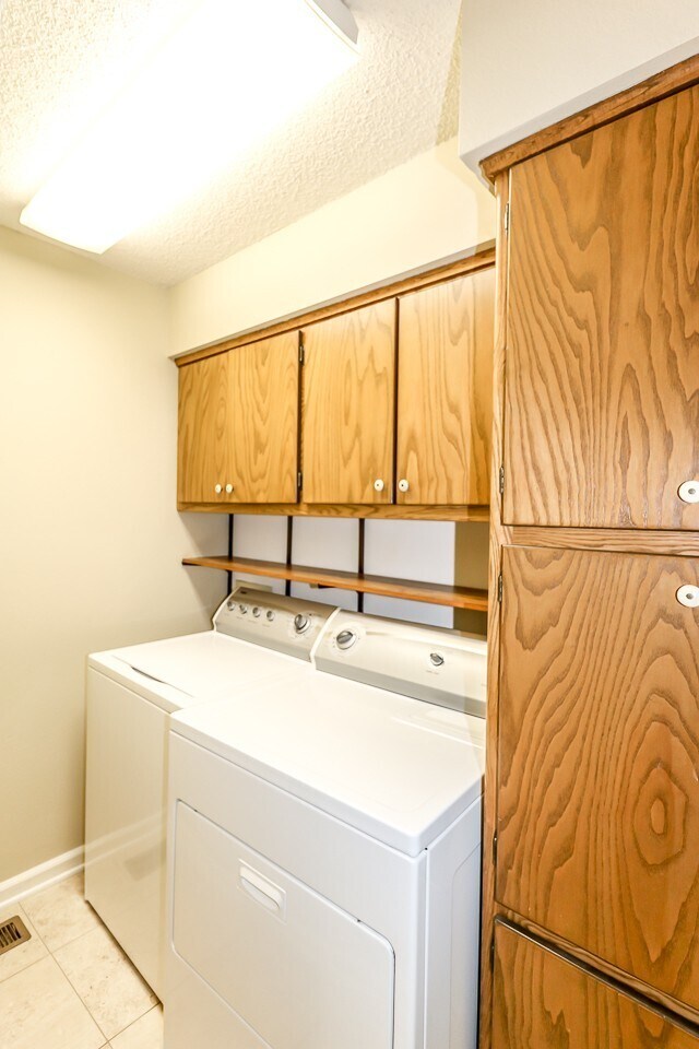 Building Photo - 2 Galeon Ln