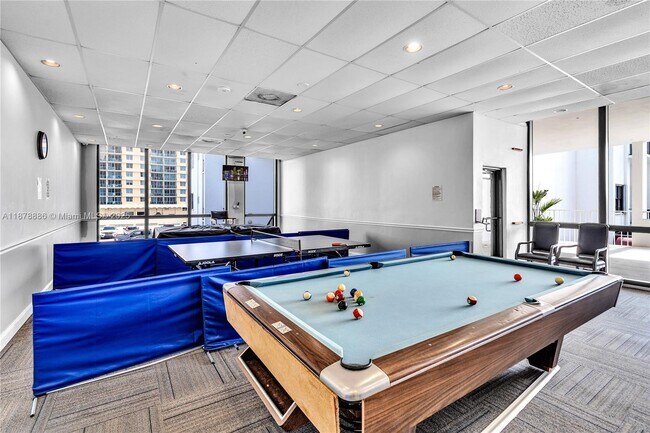 Building Photo - 2201 S Ocean Dr