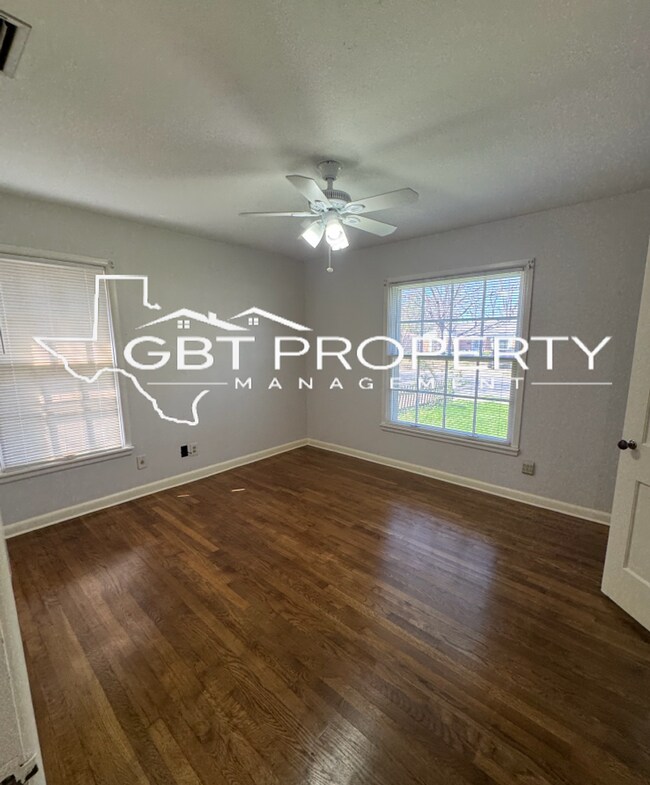 Building Photo - 10632 Aledo Dr