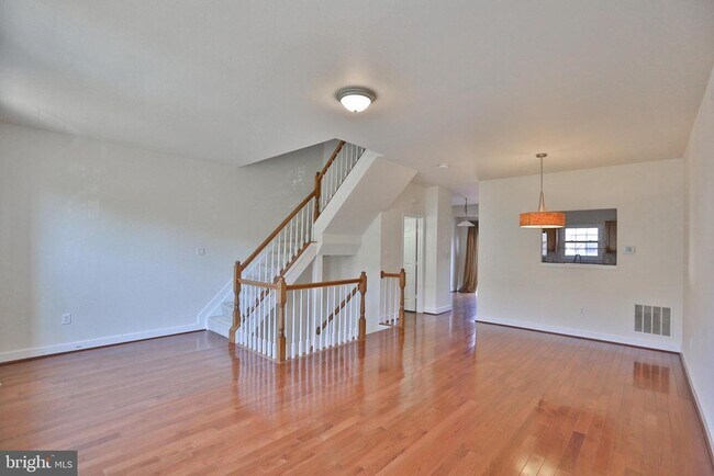 Building Photo - 14214 Beddingfield Way