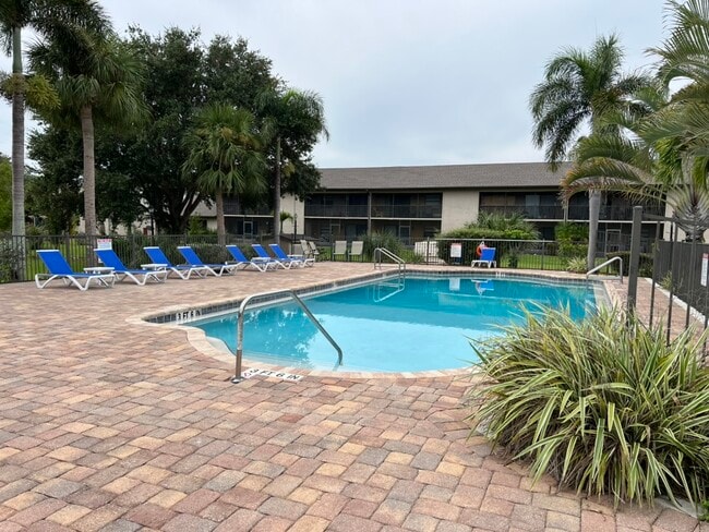 Building Photo - 1040 June Dr