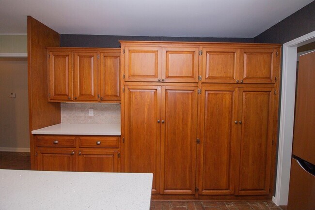 Building Photo - 7 Woody Creek Dr