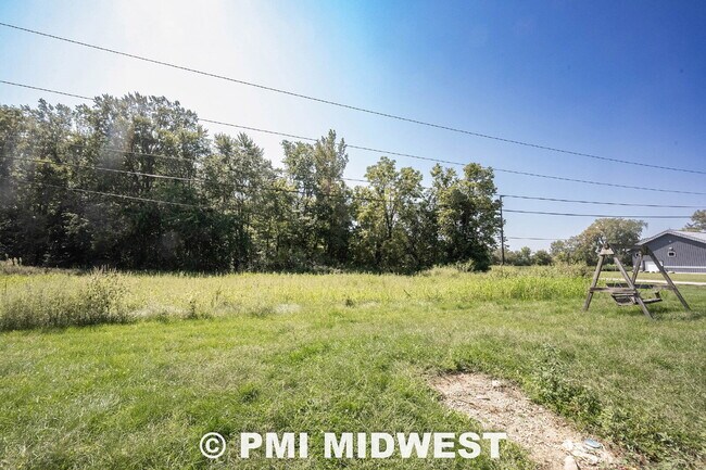 Building Photo - "Charming 4-Bedroom Home with 2 Full Baths in Arcadia – Your Spacious Retreat Awaits!"