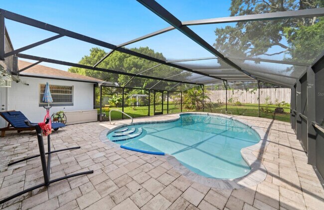 Building Photo - 514 Spring Oaks Blvd