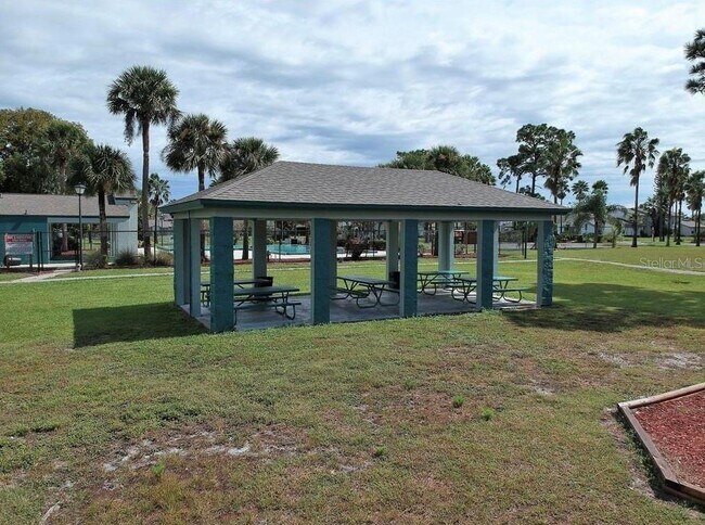 Building Photo - 3216 Hempstead Ave